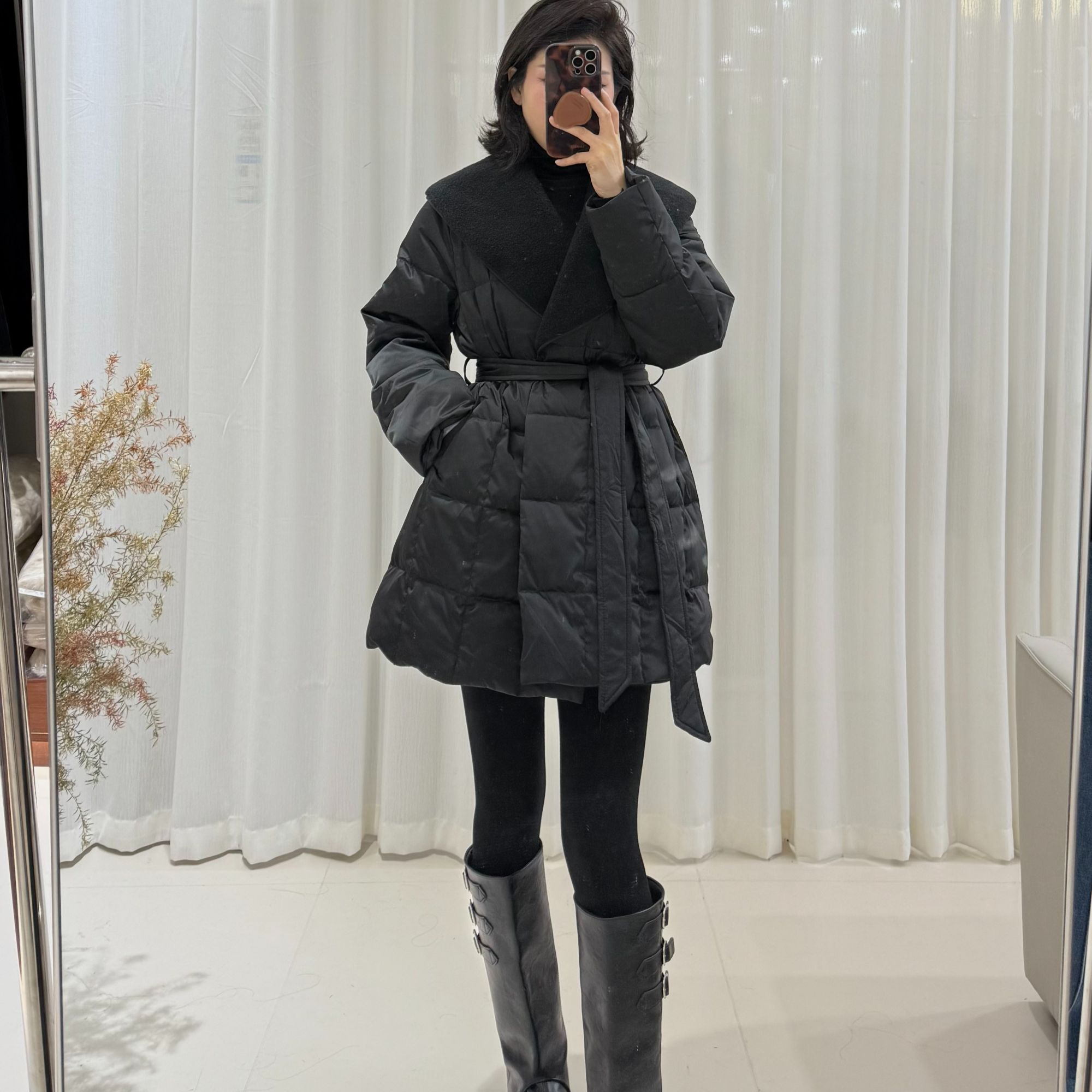 休闲风女翻领宽松型休闲毛领宽松中长款羽绒服931