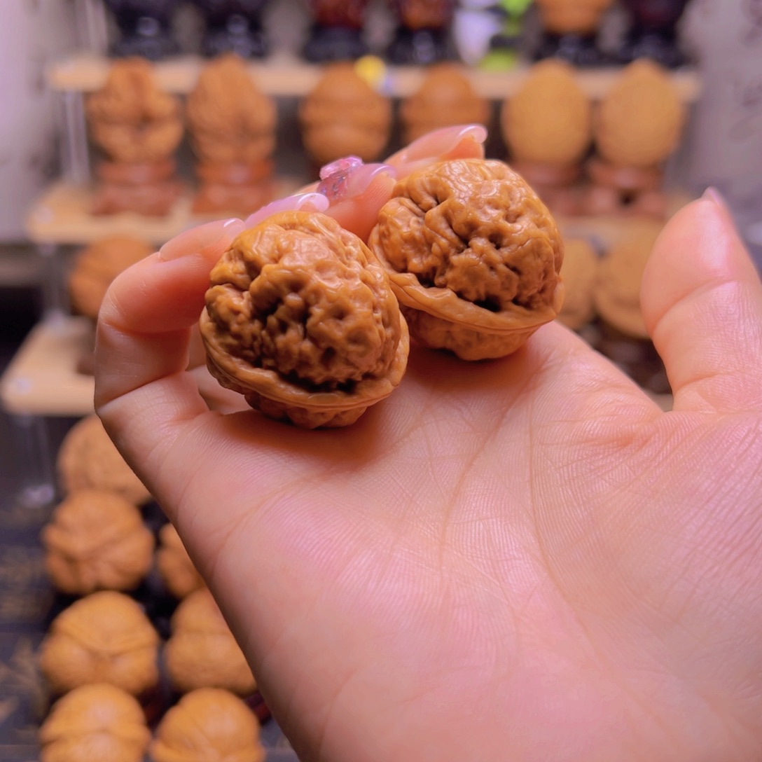 文玩核桃吊坠小脑花H17、30尺