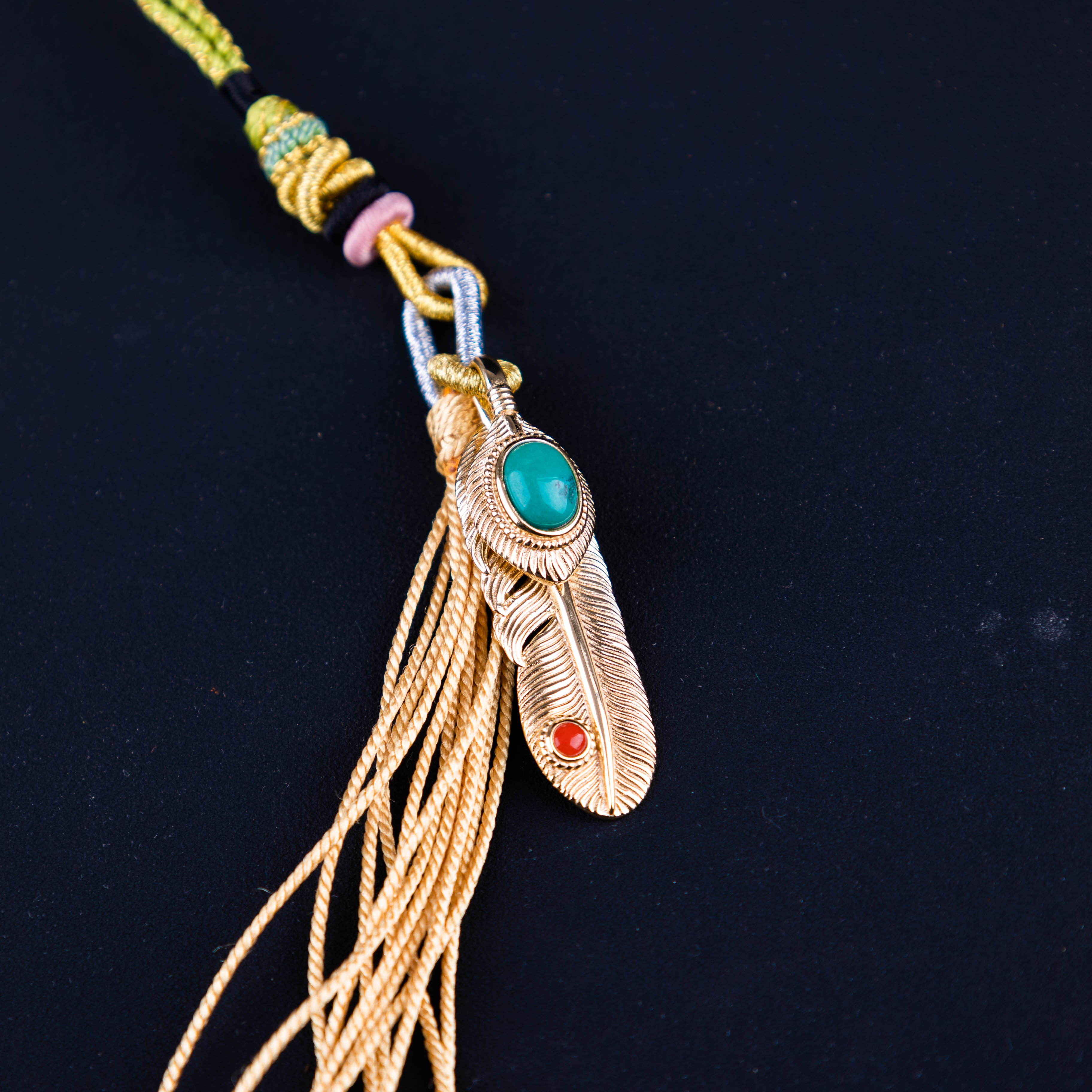 原矿绿松石镶嵌S925银镀金羽毛包挂【同款多样性发货一对】