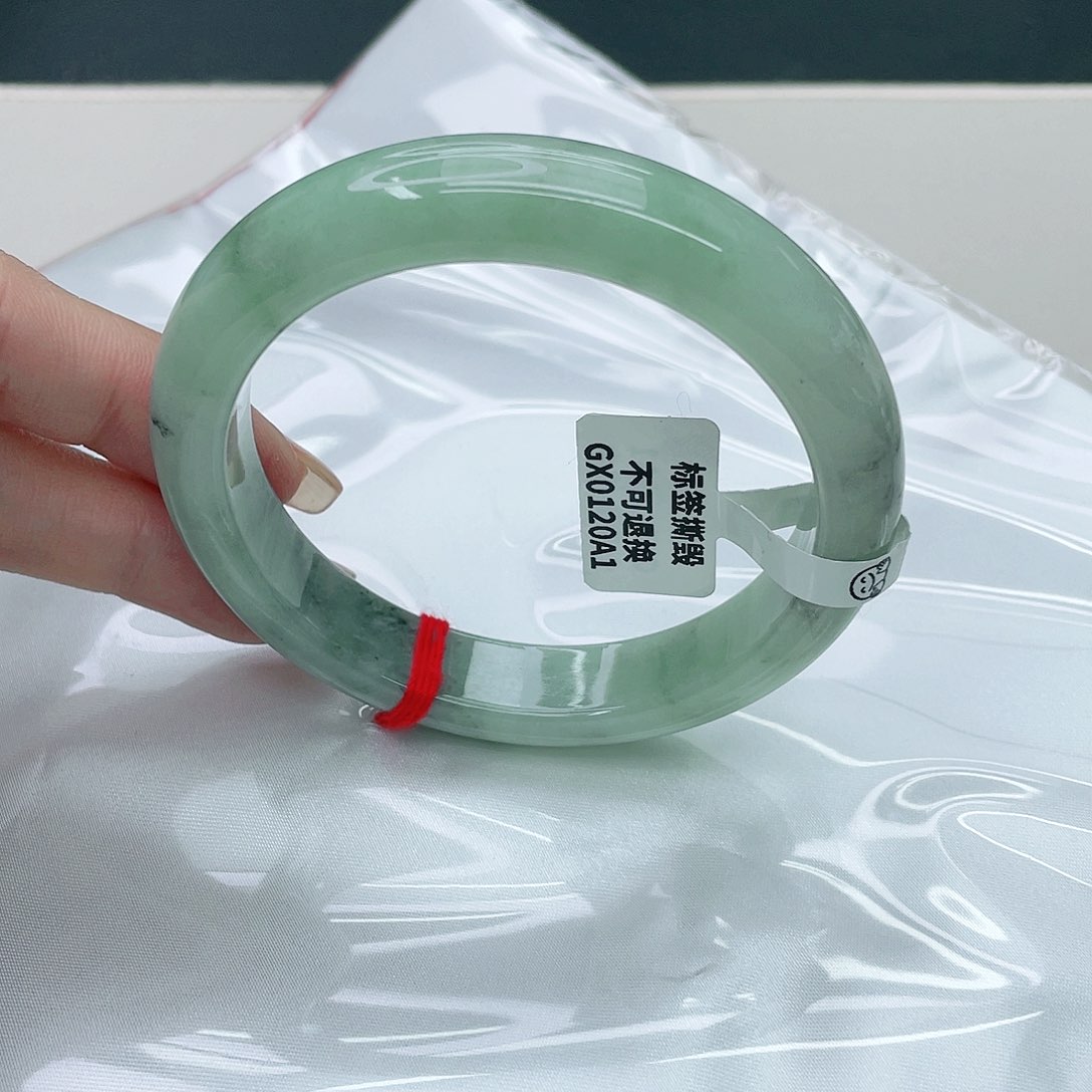 翡翠手镯未镶嵌正60.5