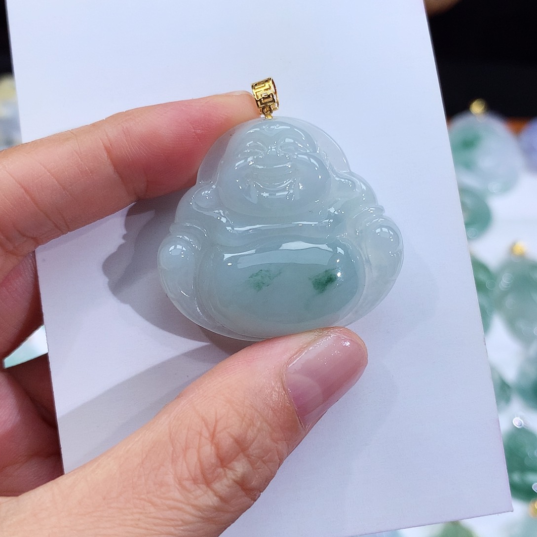 翡翠18K金镶嵌颈饰翡翠吊坠