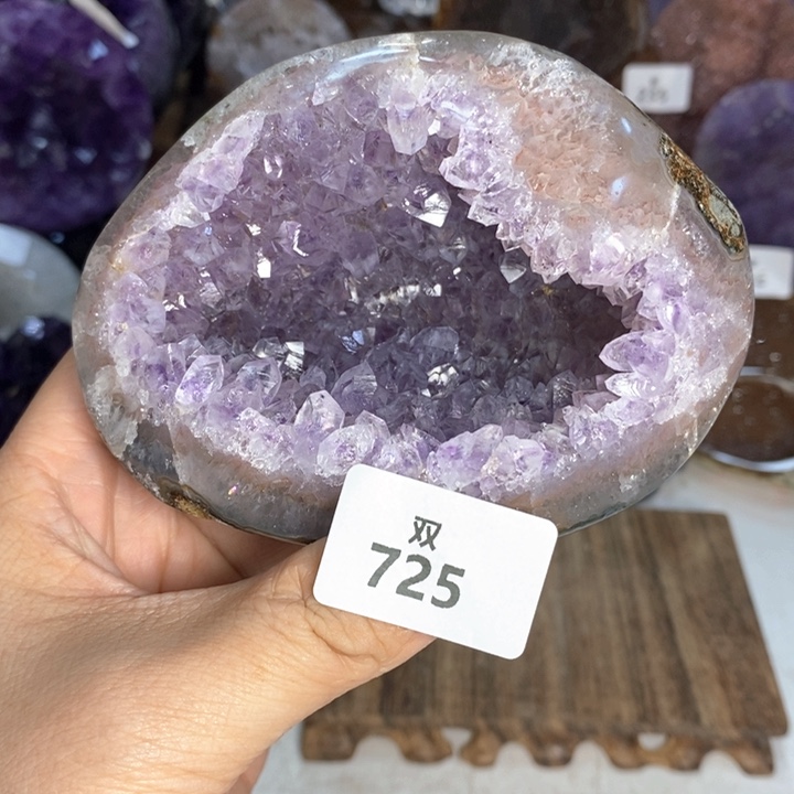 未镶嵌水晶大型摆件（非配饰）