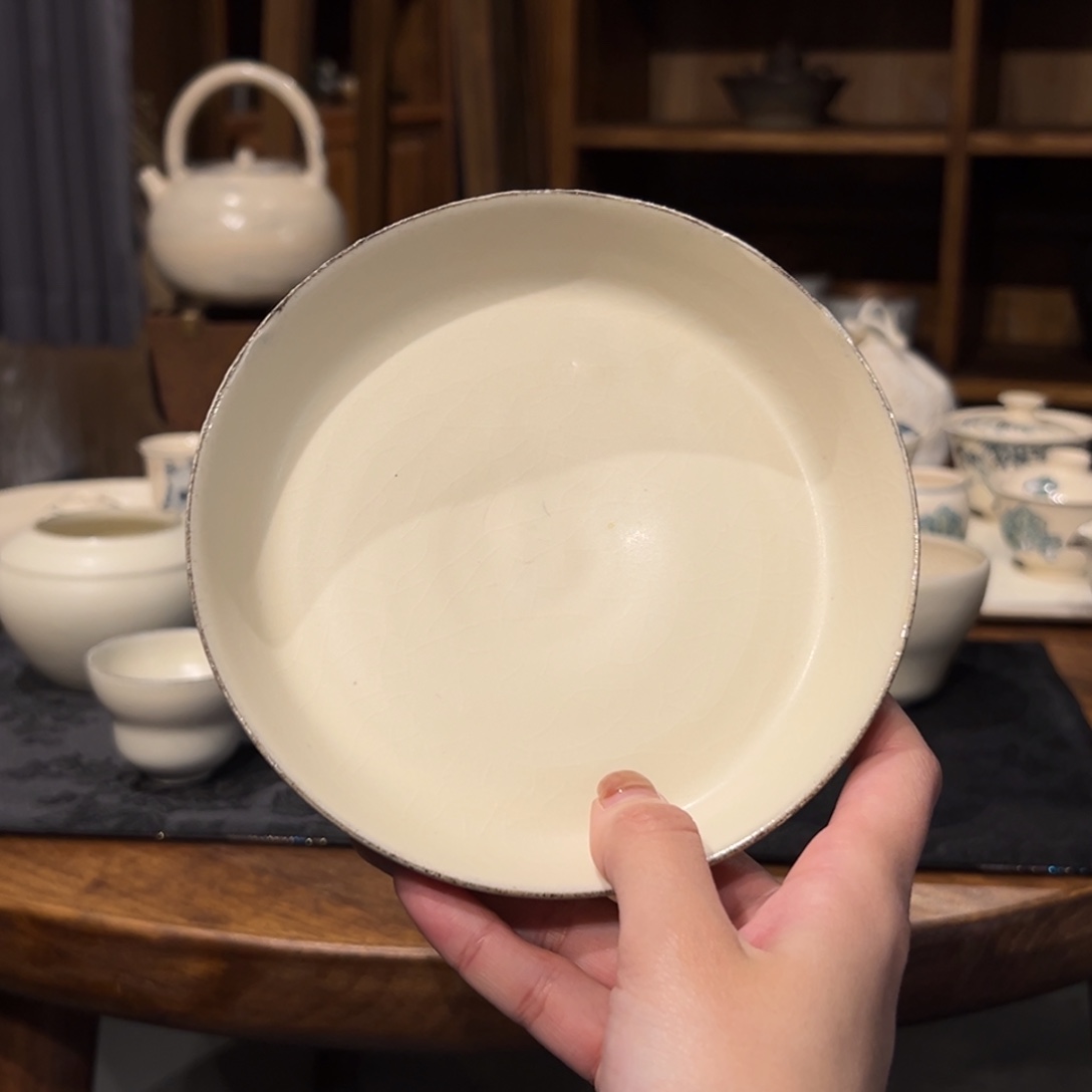 摆件陶瓷。      陶瓷。     