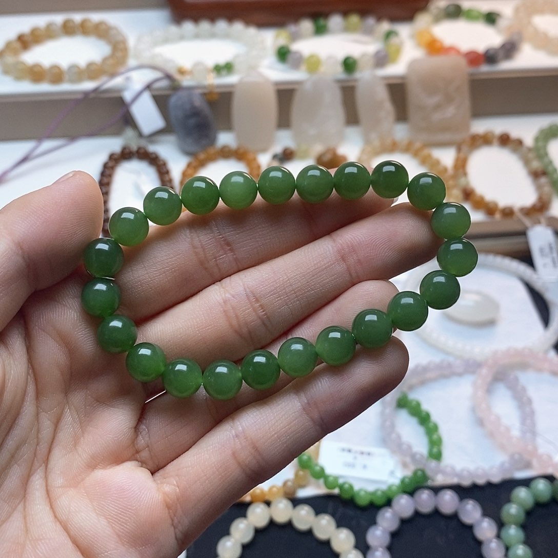 和田玉手链未镶嵌无黑点苹果绿卡八