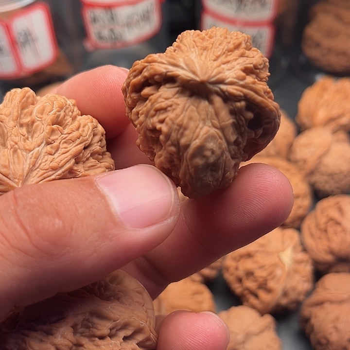 L****把件文玩核桃舌头