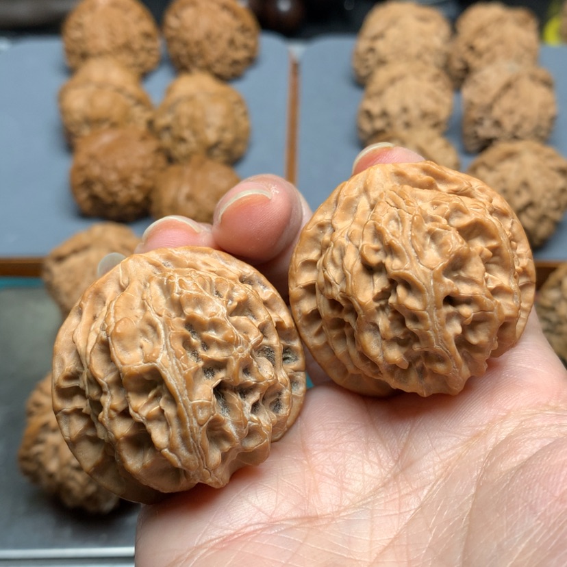 【闪购商品】核桃摆件樂40苹果园
