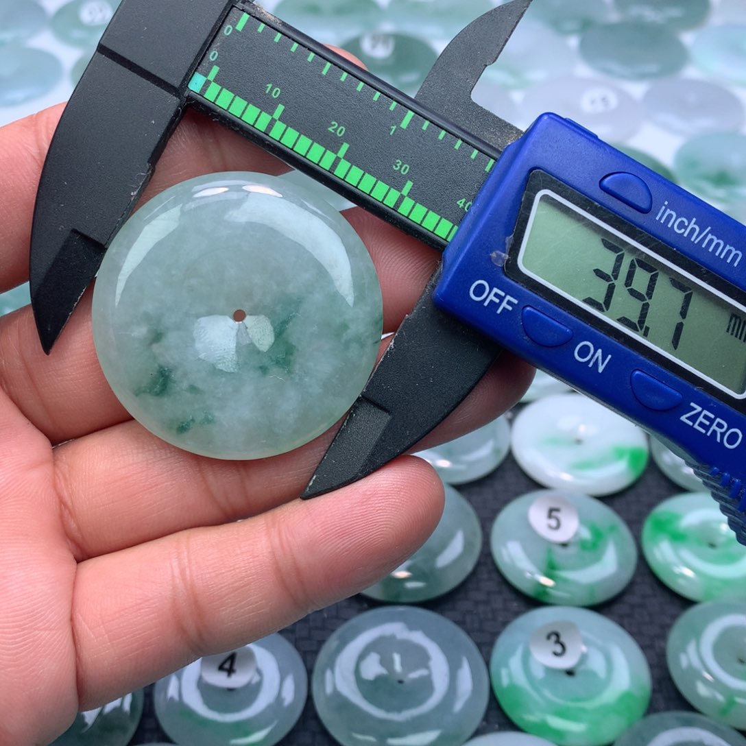 翡翠颈饰未镶嵌缅甸天然A货翡翠