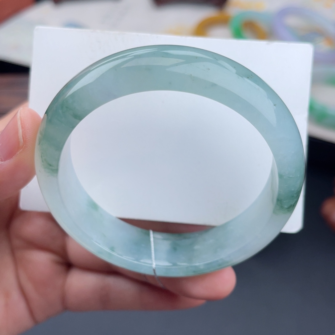 未镶嵌手镯翡翠轮胎飘花