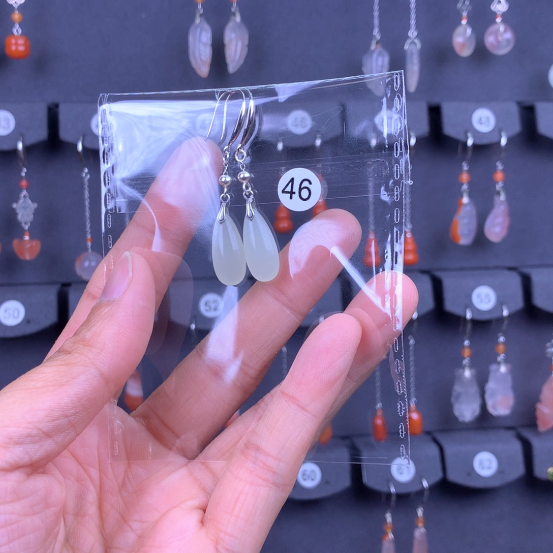 和田玉耳饰银S925镶嵌不*道