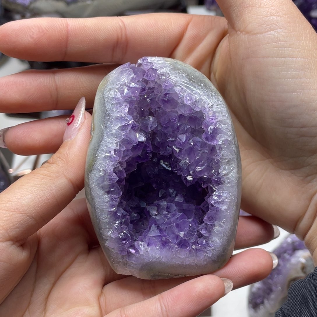 紫晶大型摆件（非配饰）未镶嵌