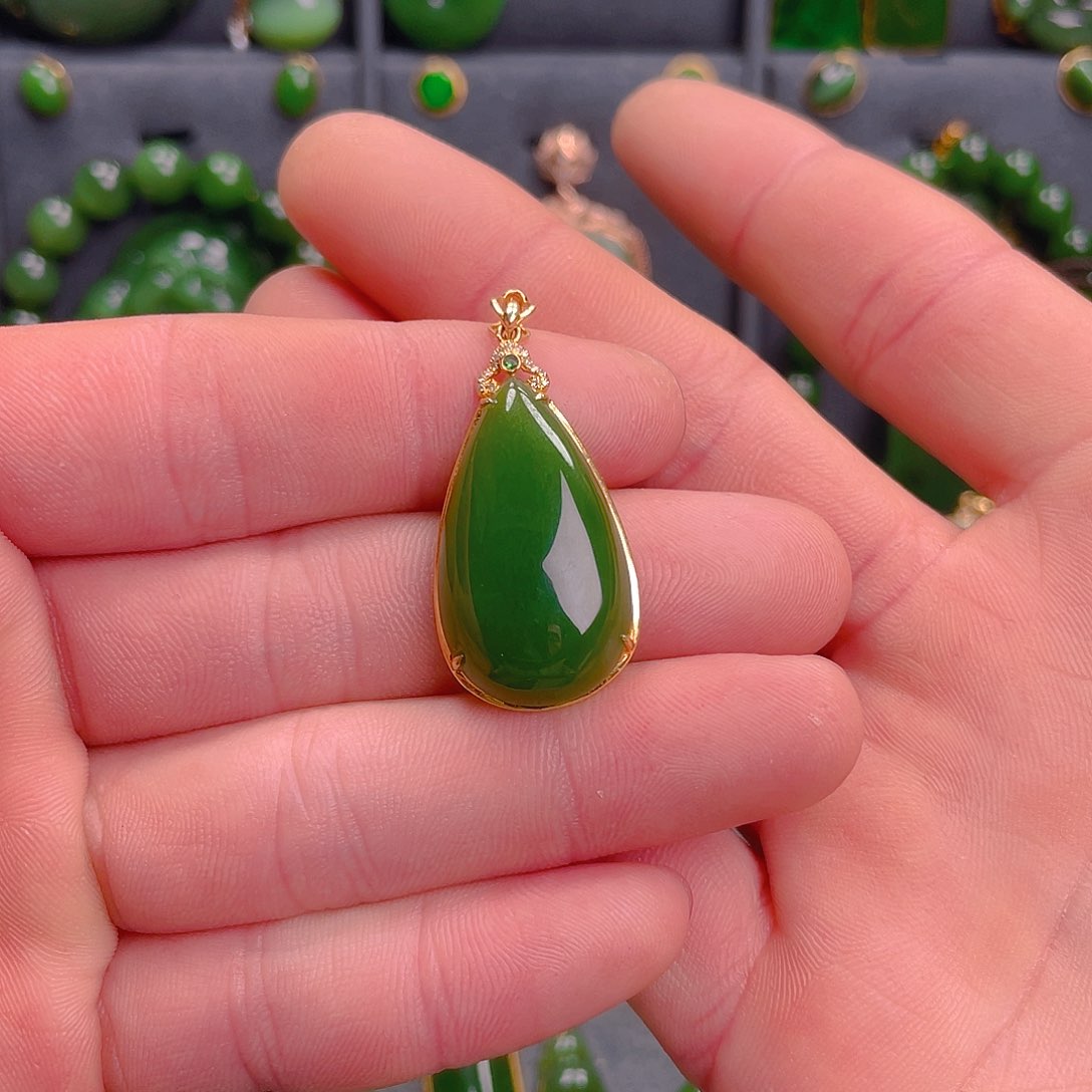 和田玉（碧玉）吊坠(不含链)18K金镶嵌2580