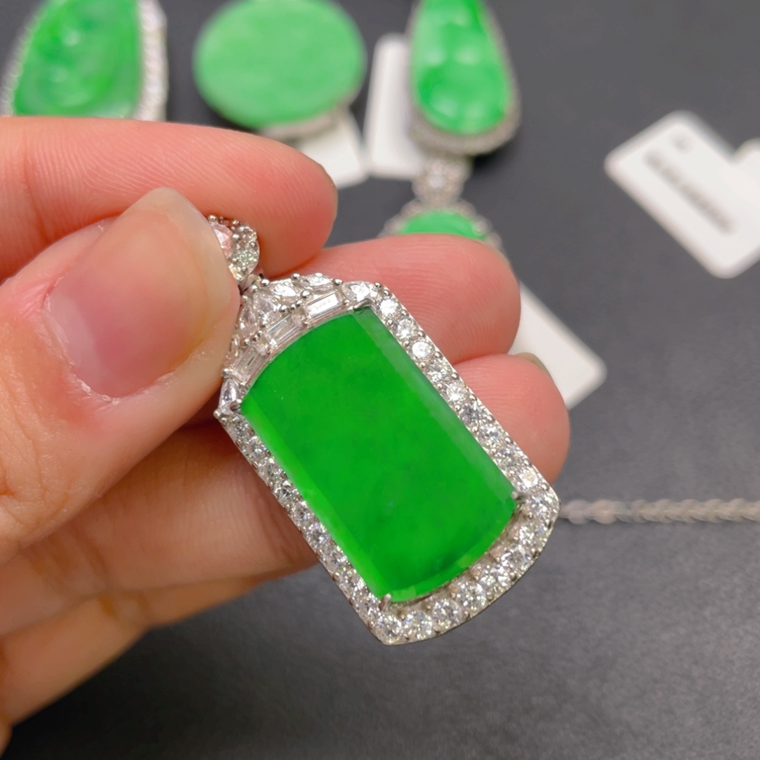 翡翠银S925镶嵌颈饰