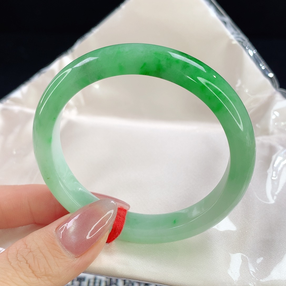 翡翠手镯未镶嵌216翡翠