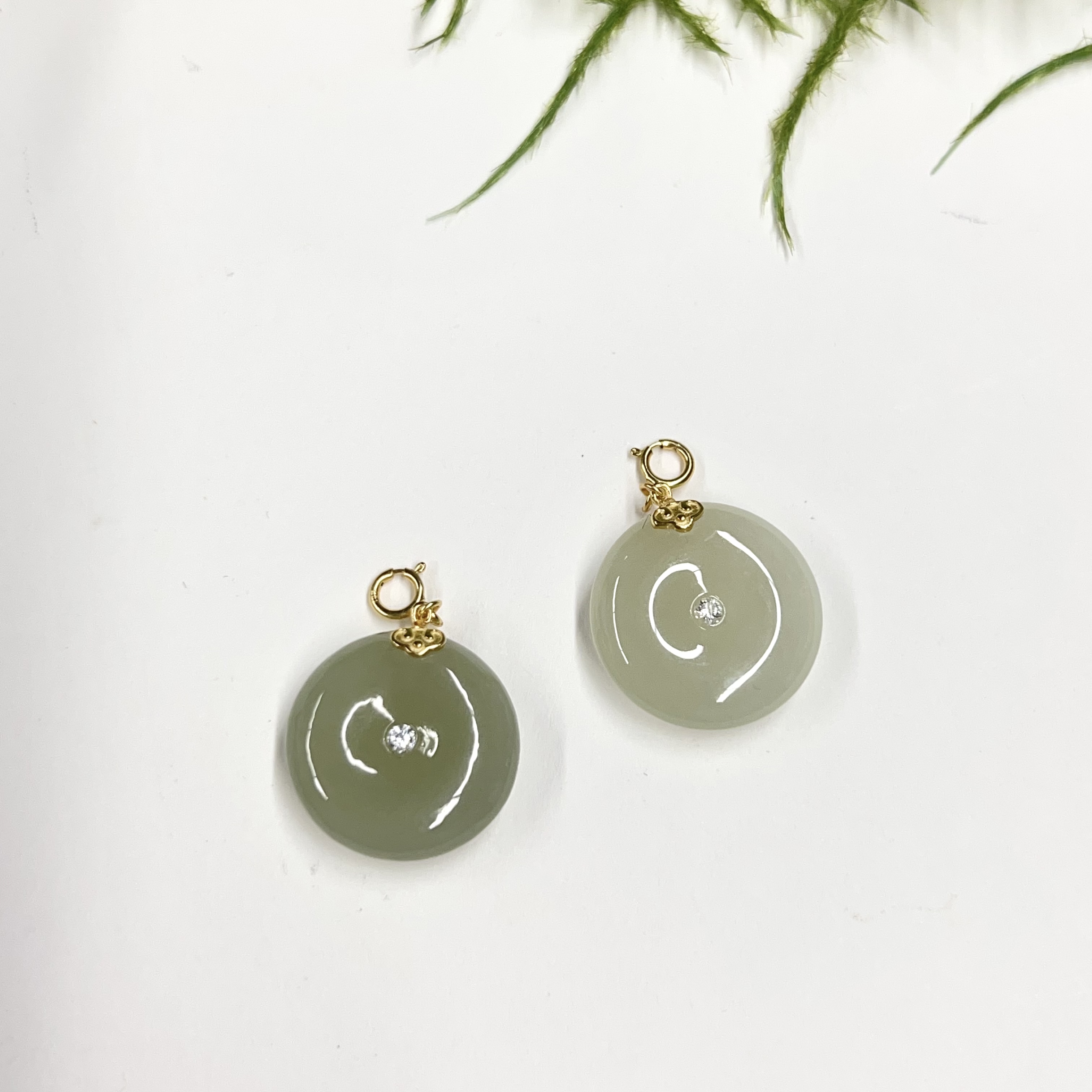 【小宝珠宝】S13676-S925银镶嵌和田玉吊坠-多样性发一件-19*5mm