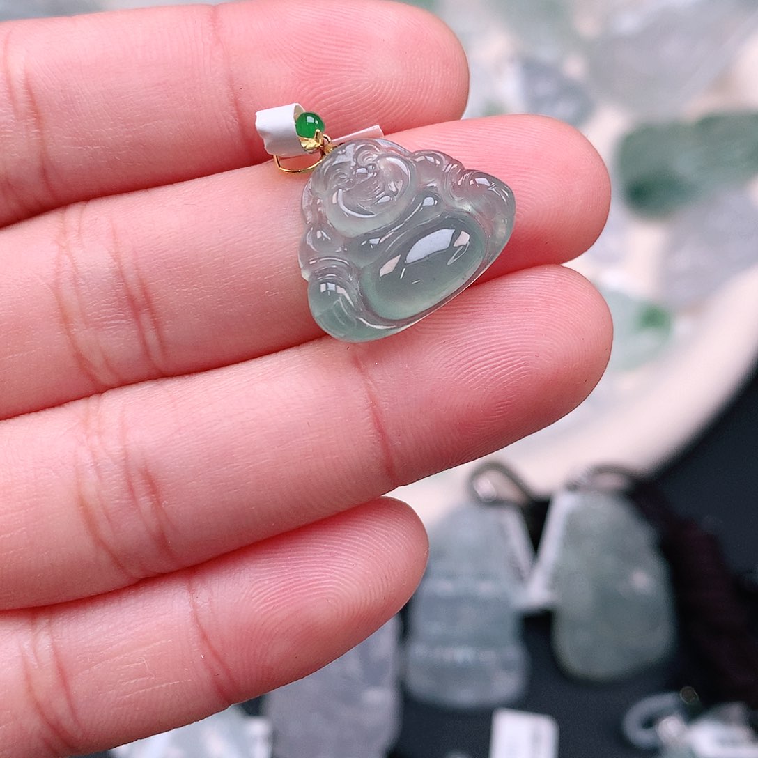 翡翠颈饰18K金镶嵌冰绿小佛16*18*4.9