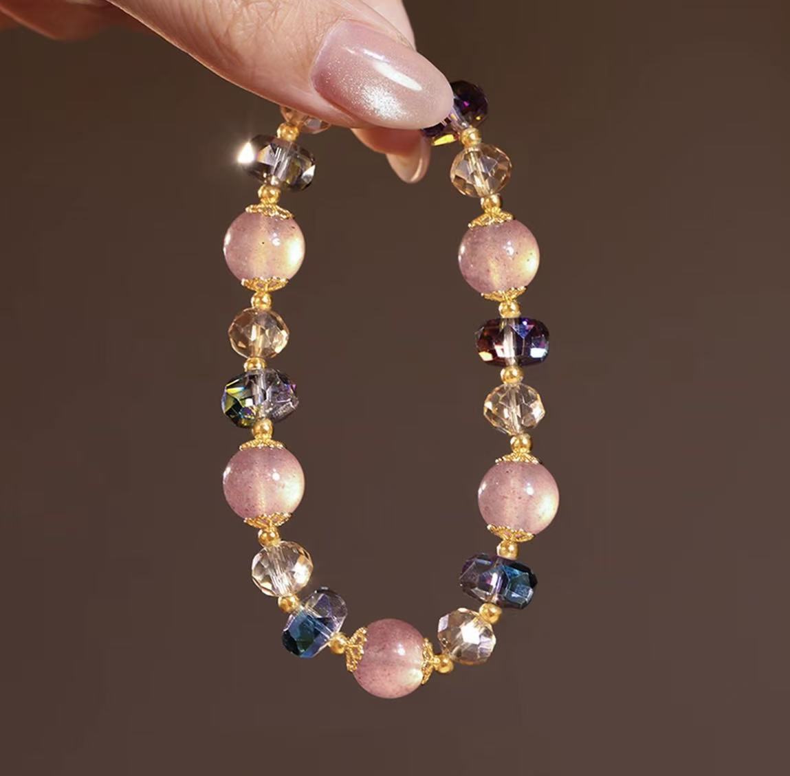 草莓晶多彩珠串送闺蜜招桃花气质手环高级感首饰
