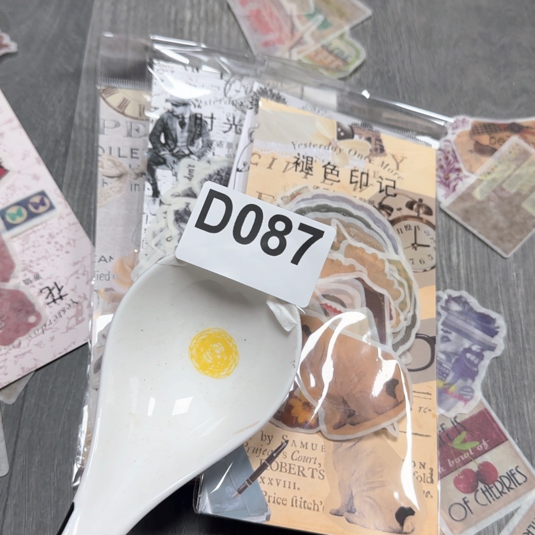 紫砂陶瓷艺术工艺品……..两盒