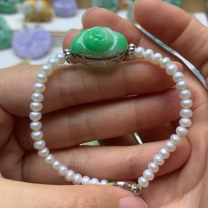 颈饰未镶嵌翡翠翡翠