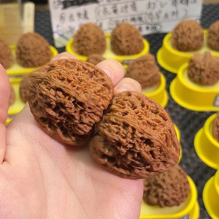 大***大把件文玩核桃39号41尺尖正三角疆