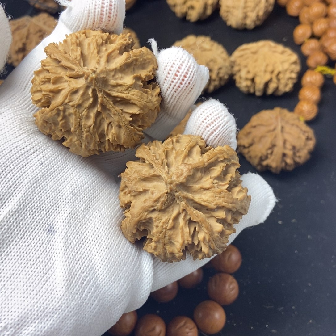 桃核把件秦岭核桃西瓜灯笼44+