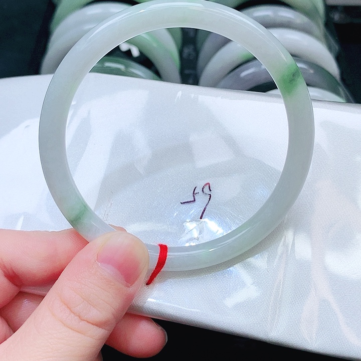 翡翠未镶嵌手镯39