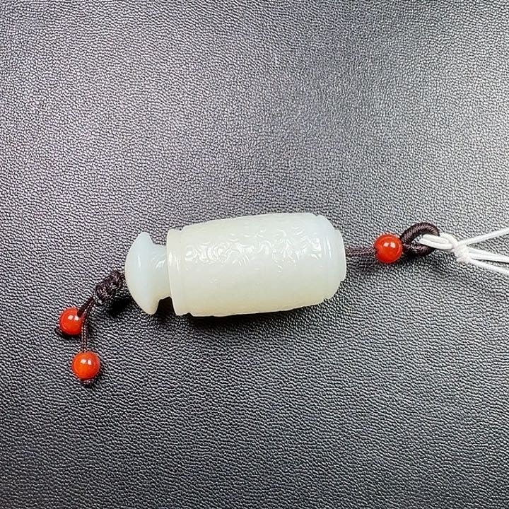 周***平和田玉未镶嵌挂件