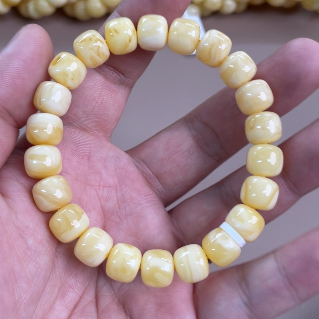 琥珀裸石未镶嵌12300000000000