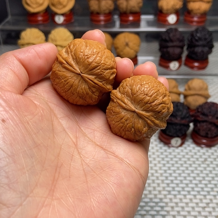 文玩核桃把件20金蟒蛇皮球