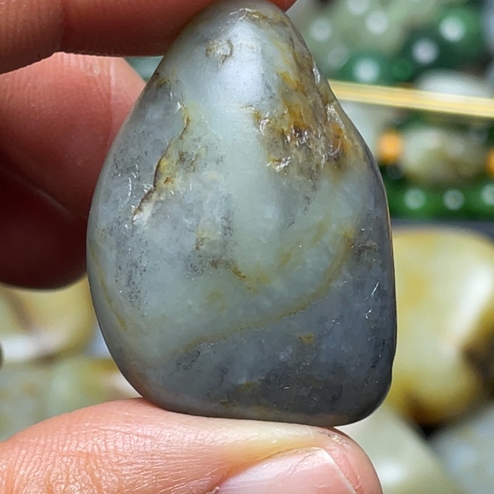 和田玉未镶嵌珠宝半成品