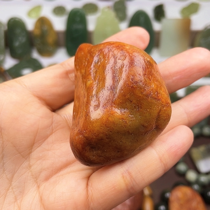 岫岩河磨玉（透闪石质玉）颈饰未镶嵌
