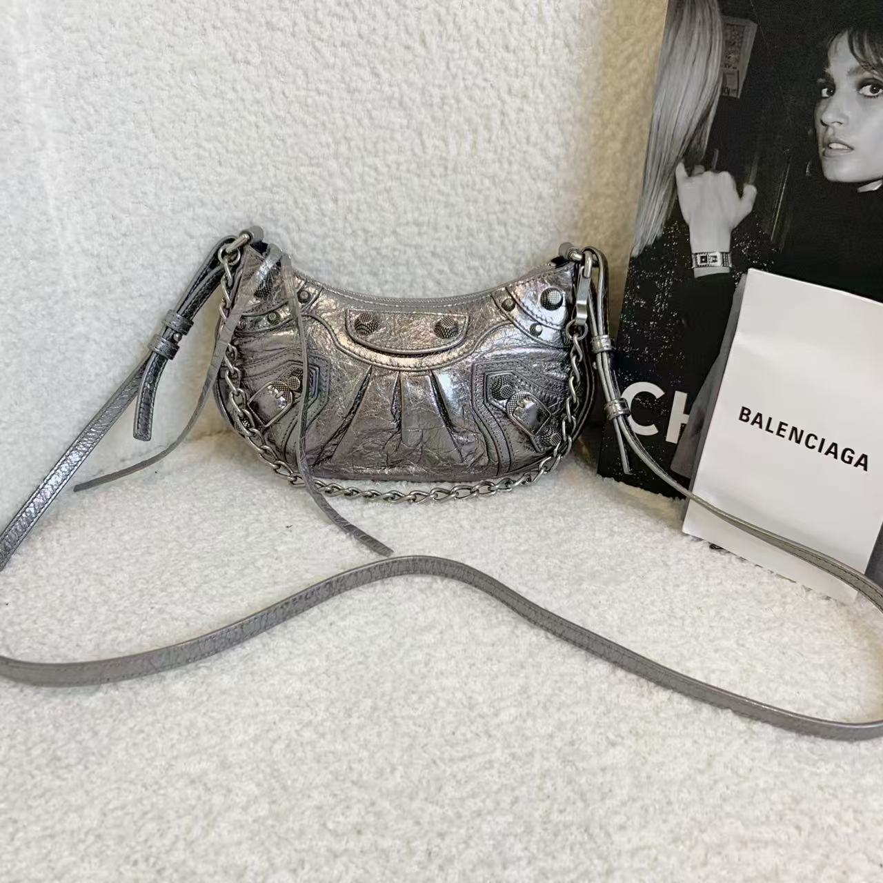 99新 Balenciaga/巴黎世家 壹臻/银色mini月牙机车 45751097