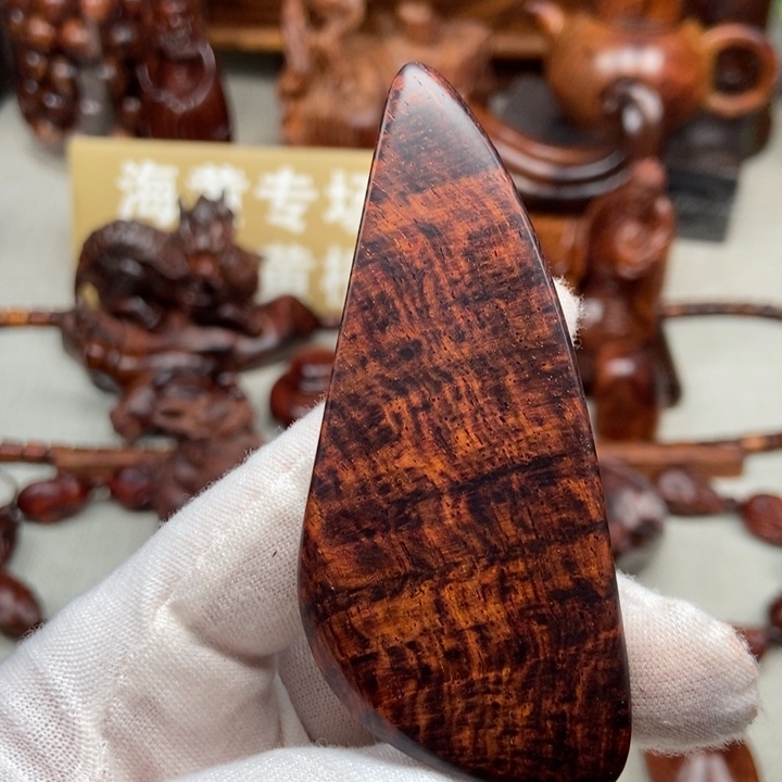 黄花梨/降香黄檀把件