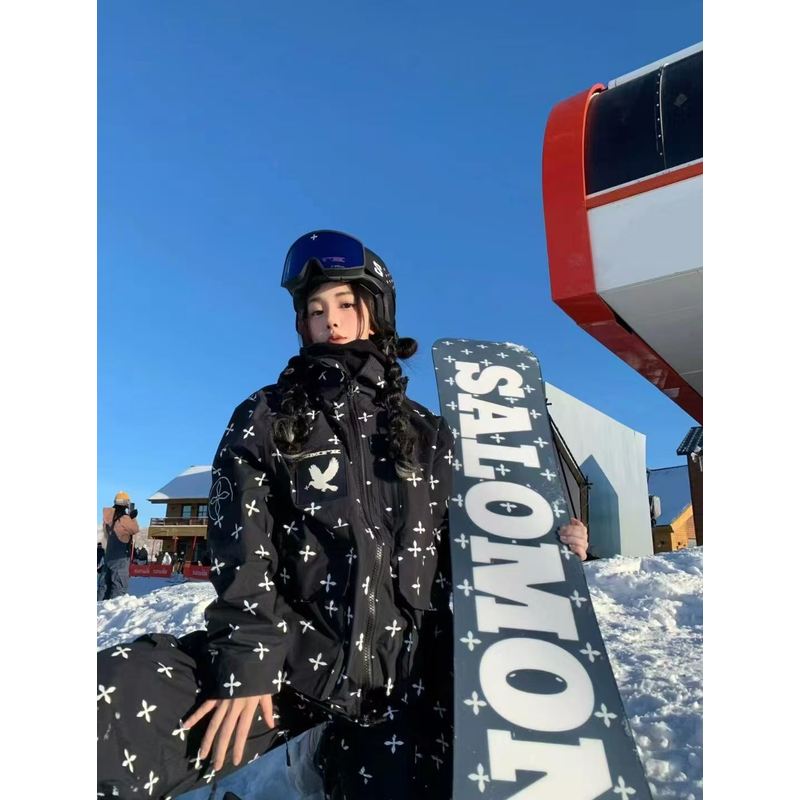 国潮十字花滑雪服