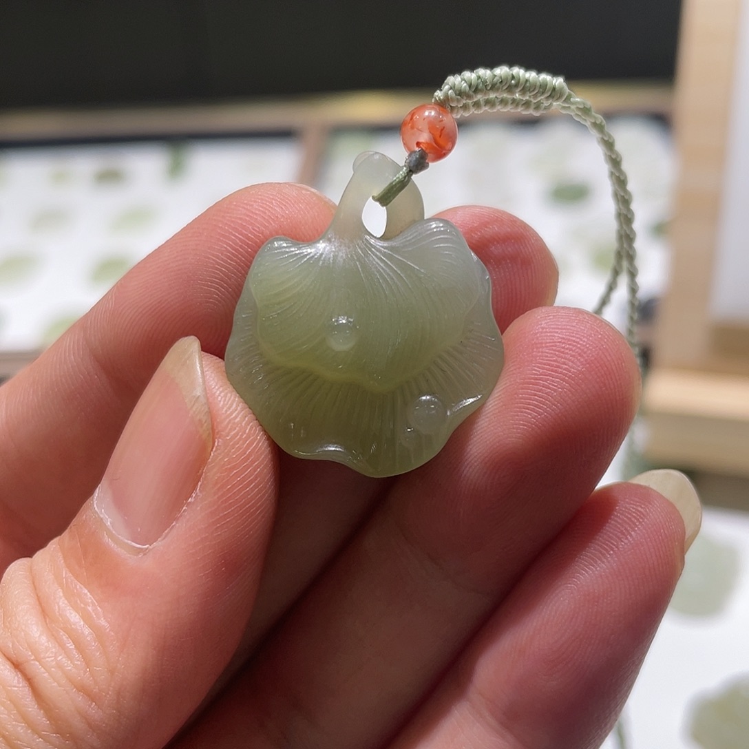 和田玉未镶嵌颈饰三生有幸