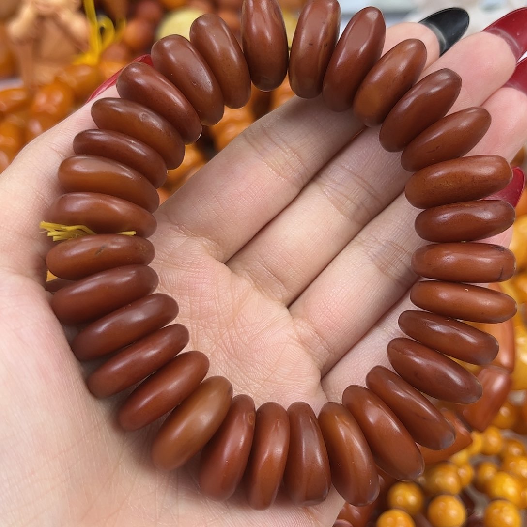 琥珀颈饰未镶嵌蜜蜡