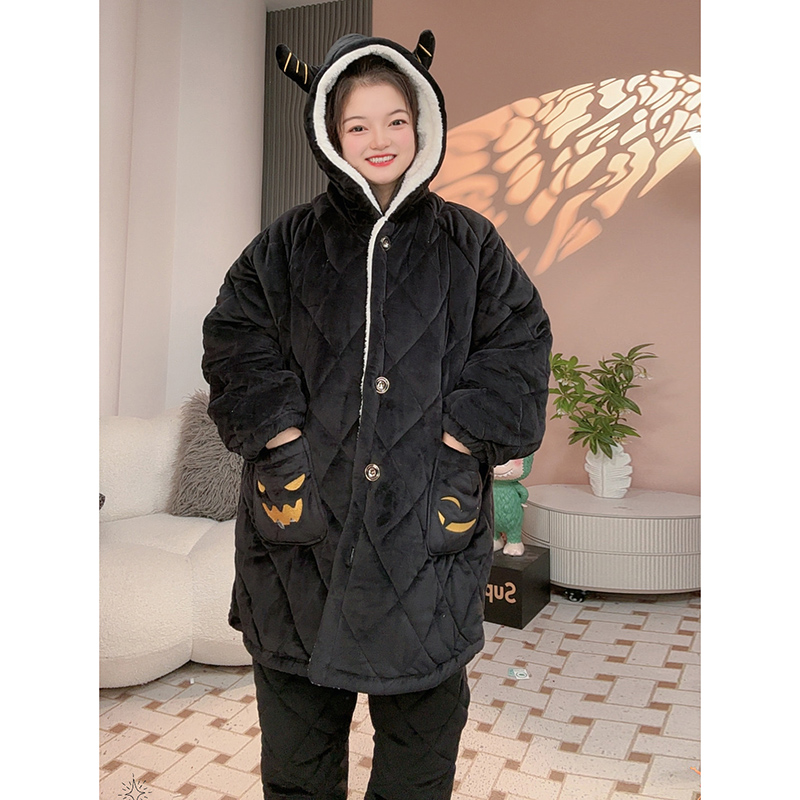 冬季大码加厚保暖绒睡衣女士连帽长袖家居服胖mm卡通印花加绒套装