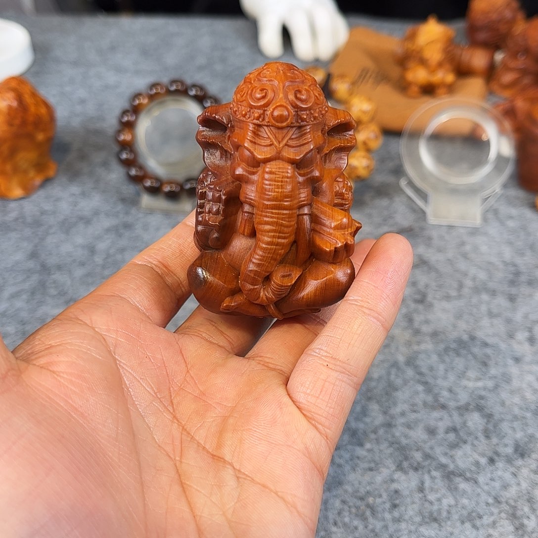 柏木（崖柏）精品把件