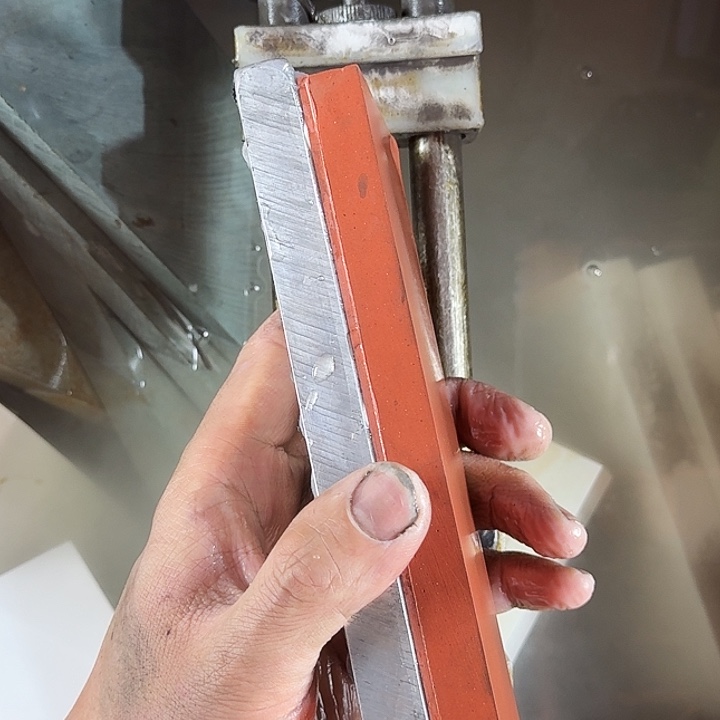 双***库嚣张红带铝底座，双池