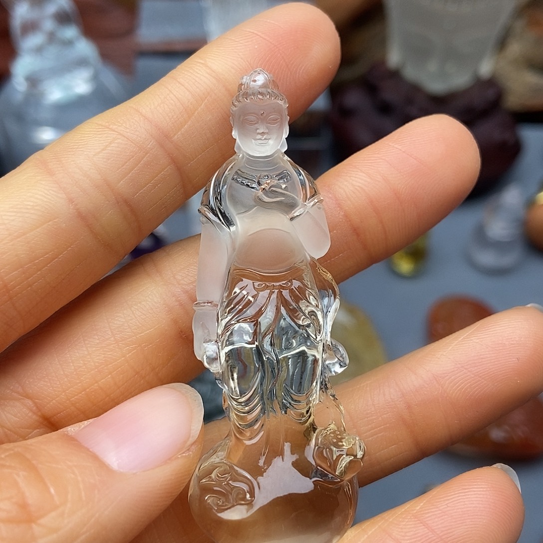 未镶嵌水晶颈饰吊坠