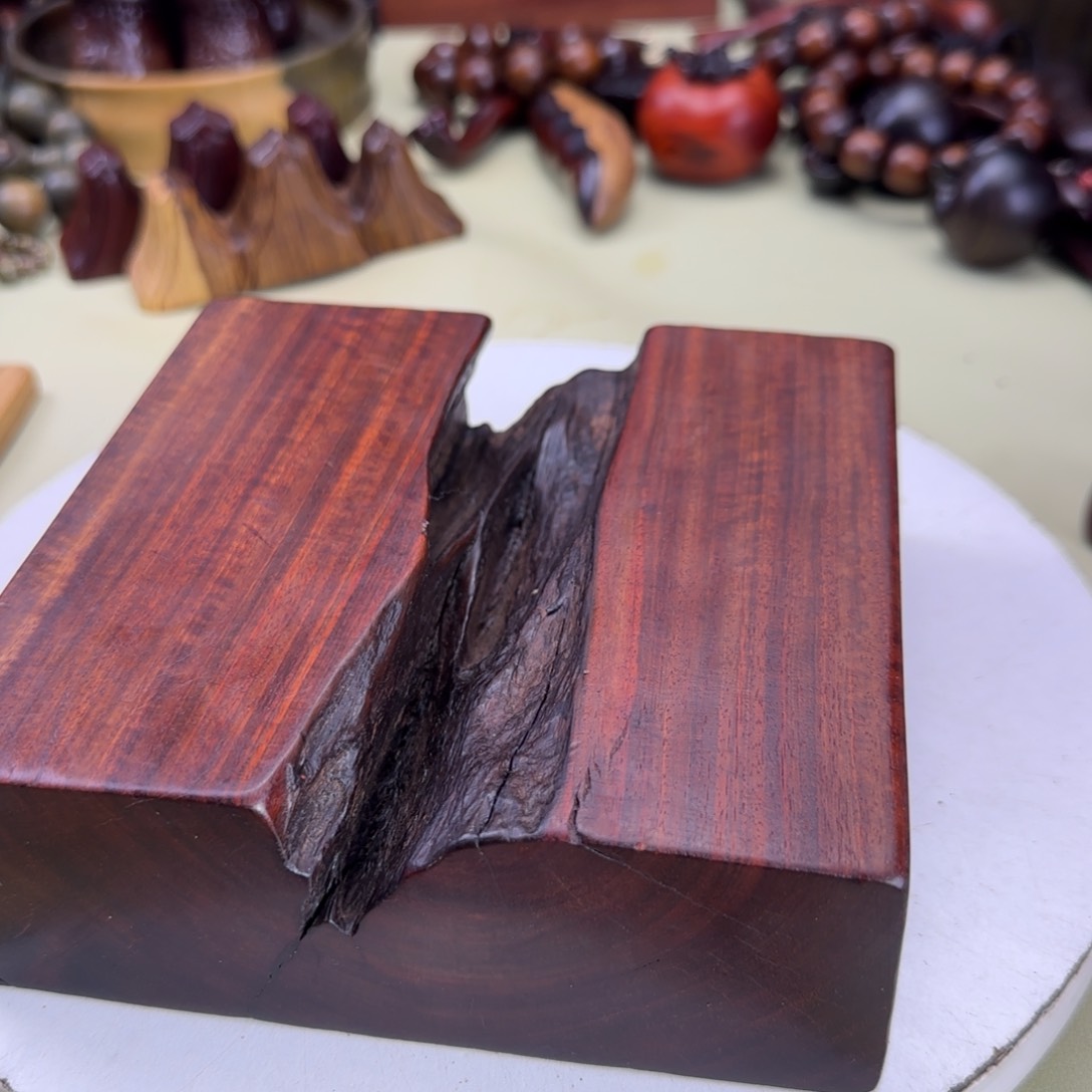 大果紫檀（缅甸花梨）中*心