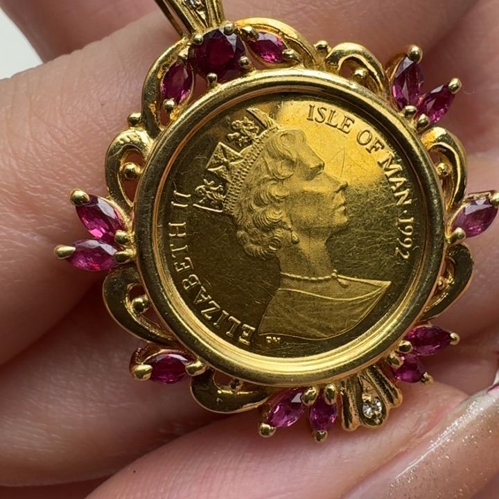 红宝石颈饰未镶嵌