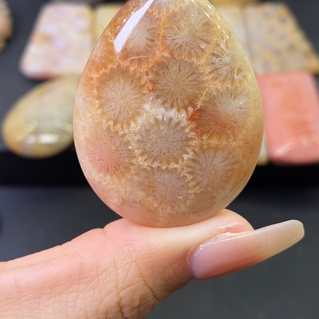 硅化玉颈饰合金雨*心