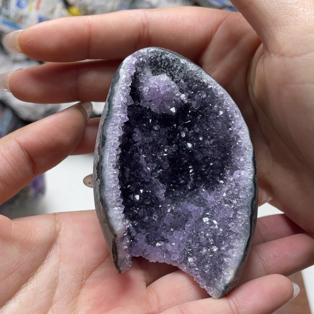 紫晶大型摆件（非配饰）未镶嵌