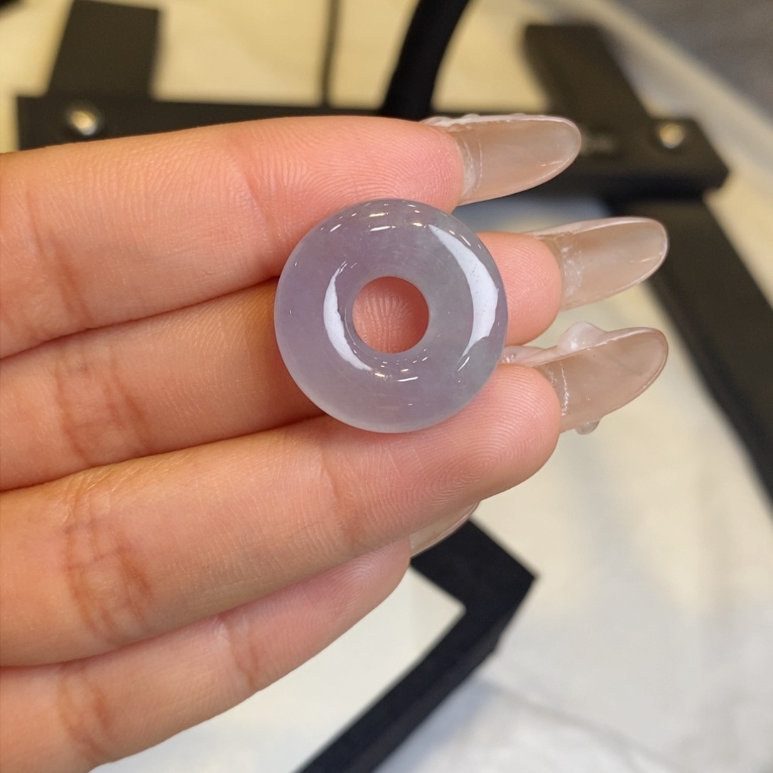 翡翠颈饰未镶嵌裸石甜甜圈