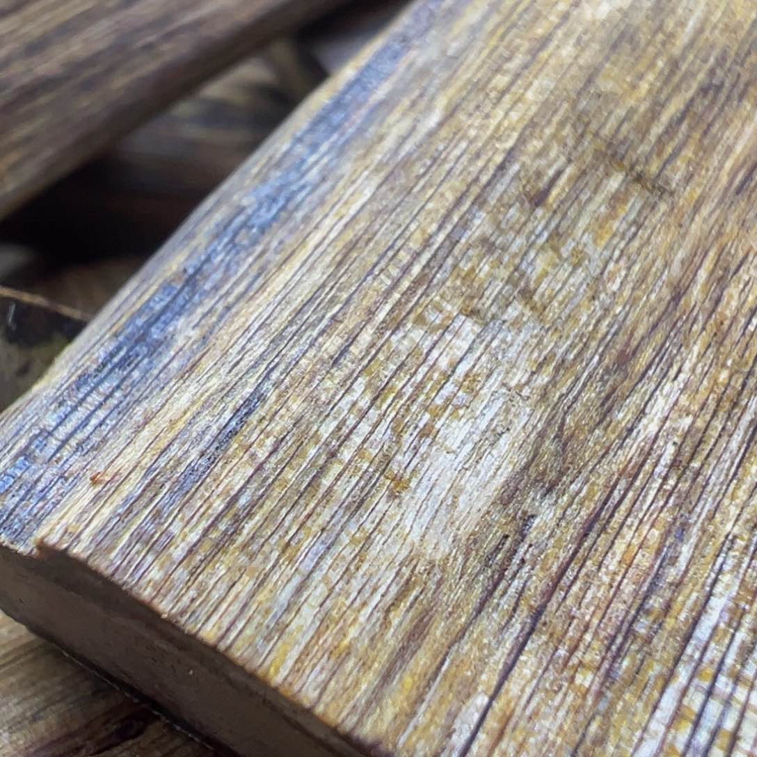 沉香木手把件一*禅绿奇楠沉香块料241克