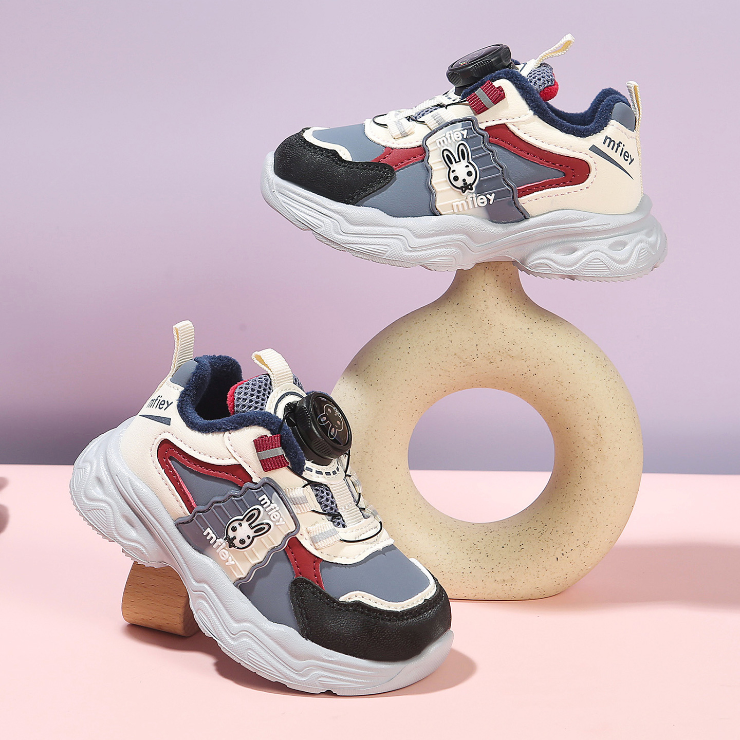 【班纳米菲】2025冬季儿童加绒二棉皮面软底软面柔软运动鞋