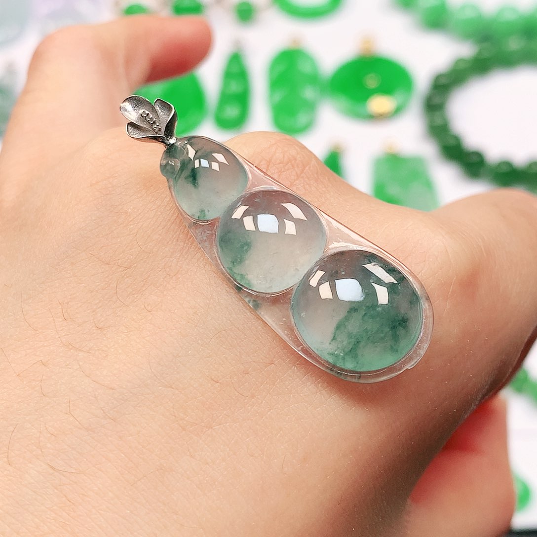 吊坠(不含链)18K金镶嵌翡翠