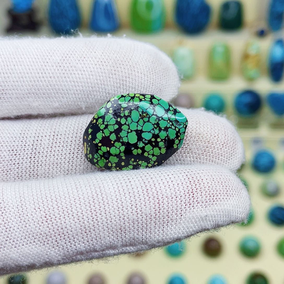 绿松石绿松石未镶嵌