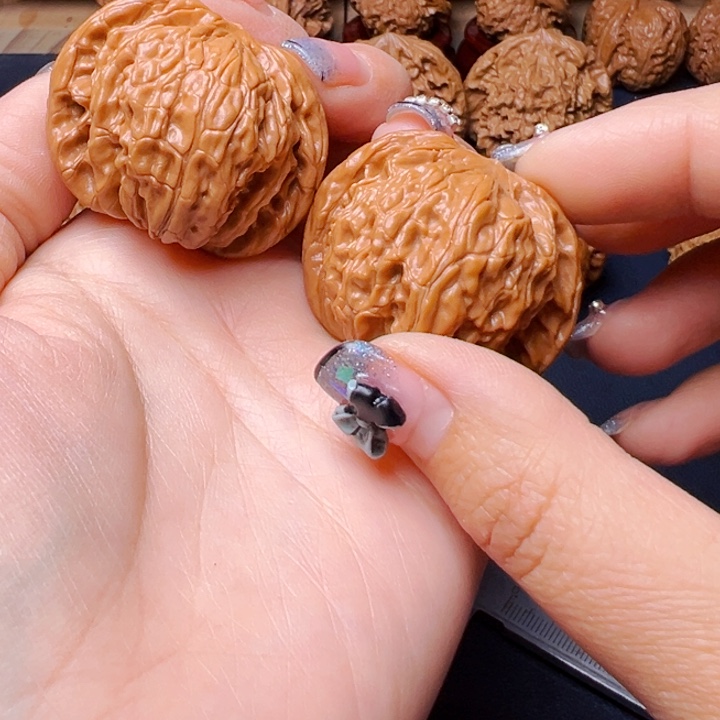 文玩核桃吊坠磨盘41.5