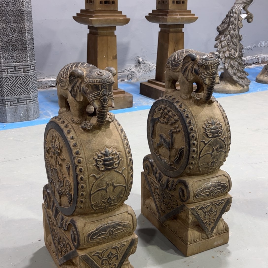 黑青石材质抱鼓石